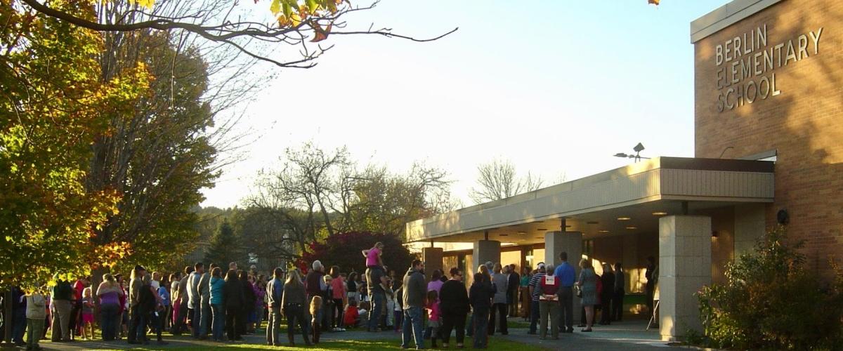 Ribbon cutting ceremony of Berlin Elementary School